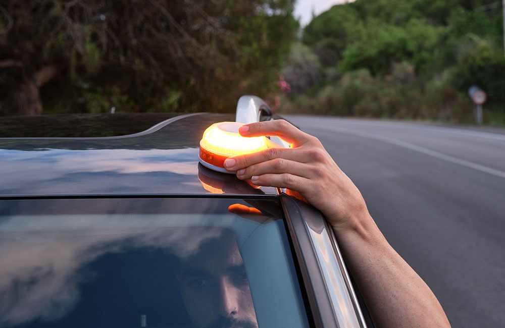 Die Bedeutung der Warnleuchte V16 für die Verkehrssicherheit